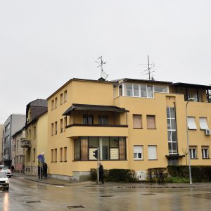 Обновљена и фасада у Војводе Радомира Путника