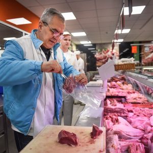Инспекција: Исправни сви контролисани узорци меса из увоза