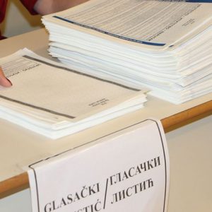 ГИК: Обавјештење за бираче који су на посљедњим проведеним изборима регистровани за гласање у одсуству за градове Тузла и Бихаћ