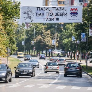 Sve je spremno za početak nove školske godine: Obnovljena saobraćajna signalizacija u zonama škola