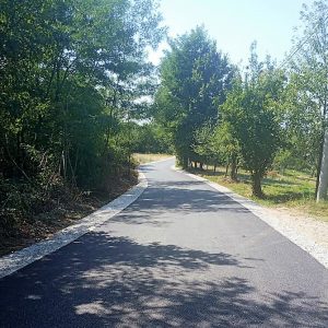 Novi asfalt u Česmi i Debeljacima