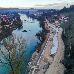 Интензивирани радови на санацији клизишта у Пријечанима