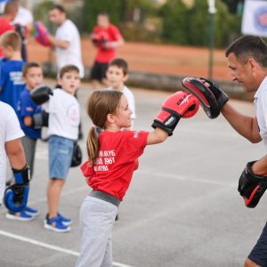 Показни боксерски тренинг за младе