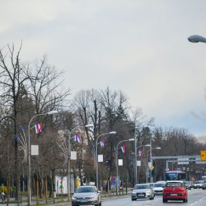 Banja Luka se priprema za 9. januar: Ulice okićene zastavama RS