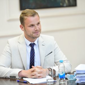 Градоначелник Станивуковић позван на Париски мировни форум