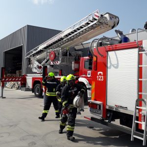 Vatrogasci izveli pokazne vježbe: Cilj provjera spremnosti i povećanje efikasnosti