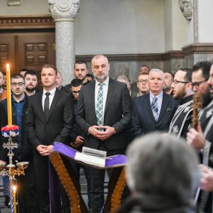 Delegacija Grada prisustvovala bogosluženju povodom godišnjice NATO bombardovanja