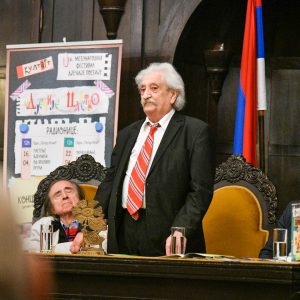 Градоначелник уручио награду: Пјесник Перо Зубац нови принц „Дјечијег царства“