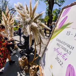 Цвјетна чаролија у нашем граду: Отворен „Бањалучки фестивал цвијећа 2022“