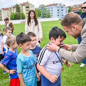 Учествовало преко 250 малишана: Градоначелник уручио медаље побједницима фудбалског турнира