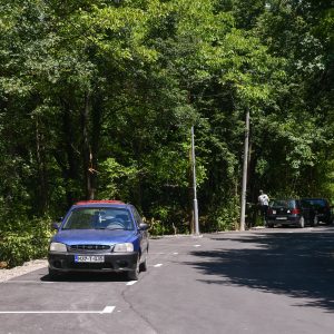 Odobren prolaz za dva vozila, na snazi i dalje zabrana saobraćaja za Banj brdo