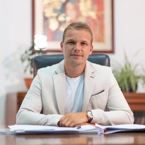 Draško Stanivuković čestitao Ani Brnabić izbor za predsjednika Vlade Republike Srbije