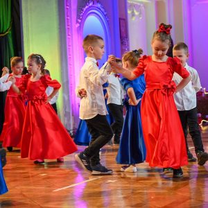 У сусрет Никољдану: Малишани Центра за предшколско васпитање и образовање приредили традиционалну свечаност