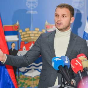 Градоначелник Станивуковић: Чувајмо светиње ма чије год оне биле
