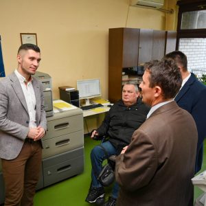 Gradski menadžer poručio da će Grad proširiti poslovnu saradnju sa Centrom za profesionalnu rehabilitaciju i zapošljavanje invalida