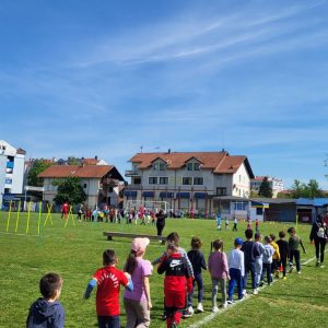 FK „Naprijed“: Više od 150 mališama prisustvovalo turniru prvačića i pokaznom treningu za djecu vrtićkog uzrasta