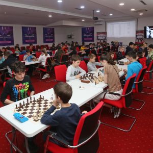 За породицу Гашић из Бање Луке: Завршен хуманитарни турнир „Шах из блока“