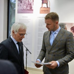 Gradonačelnik prisustvovao svečanoj akademiji i biografskoj izložbi o Desanki Maksimović