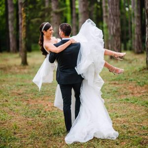 Dolaskom ljetnih mjeseci: Povećan broj vjenčanja u gradu na Vrbasu