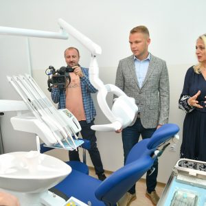 На задовољство дјеце и родитеља: Отворена стоматолошка амбуланта у склопу ОШ „Станко Ракита“ у Врбањи