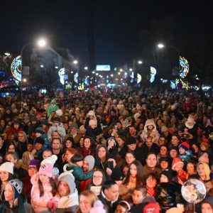 Све је спремно за новогодишњи спектакл: Придружите се на платоу код спортског комплекса у Парку „Младен Стојановић“